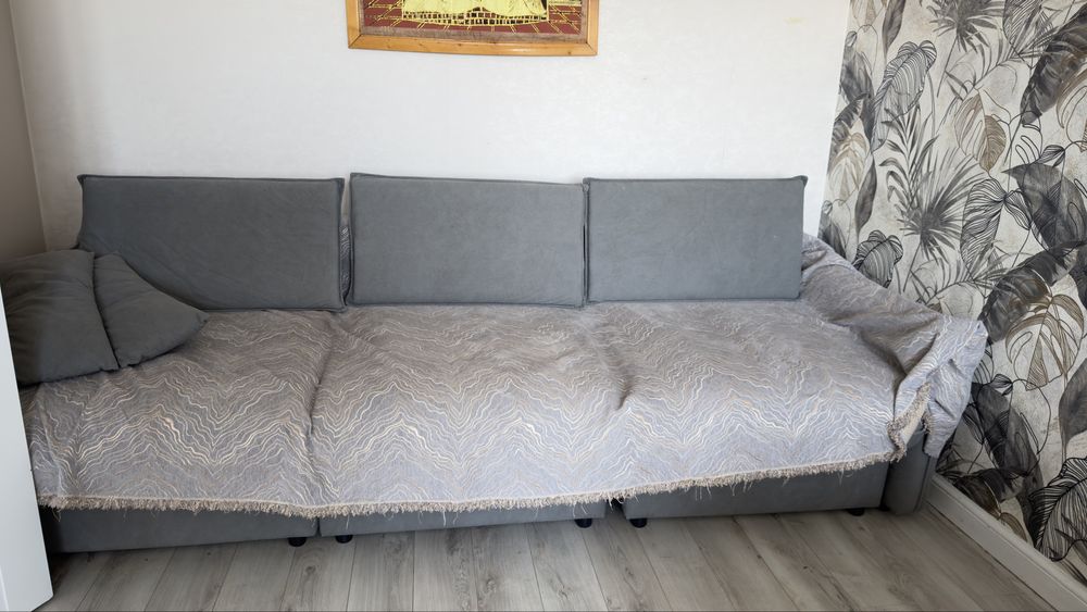 Продам диван срочно