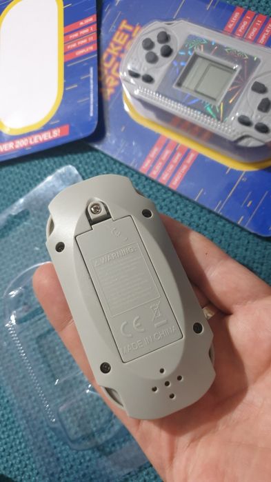 Retro Poket Arcade 23 Games 6+ Over 200 Levels 2 Buc