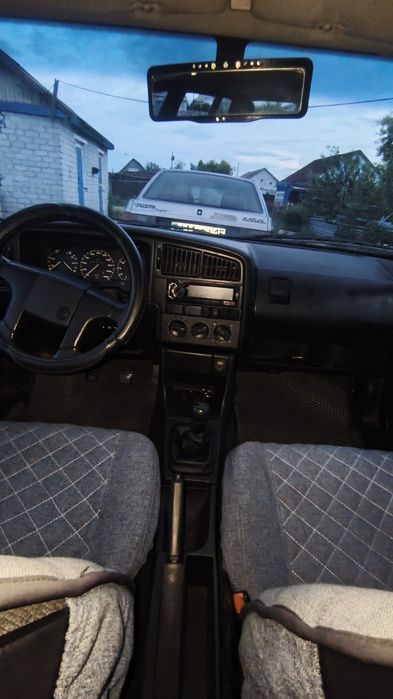 Volkswagen Passat B3 Универсал (1990г)