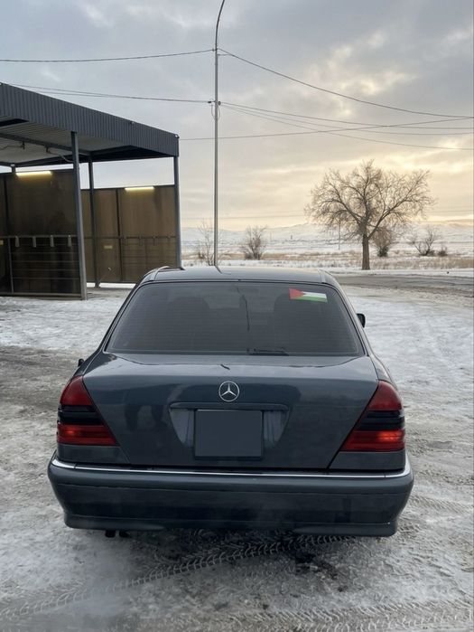 Mercedes-Benz W202 C280