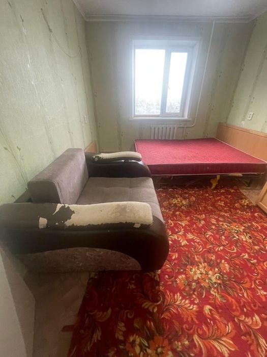 Продам кресло 2шт и тахту