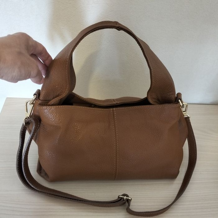 Сумка бочонок медного цвета