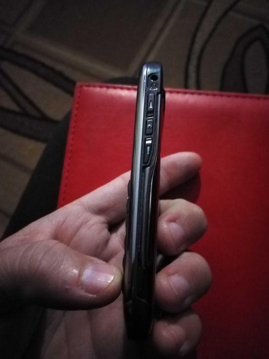 Telefon NOKIA E71 Metalic Business  Colectie Finland