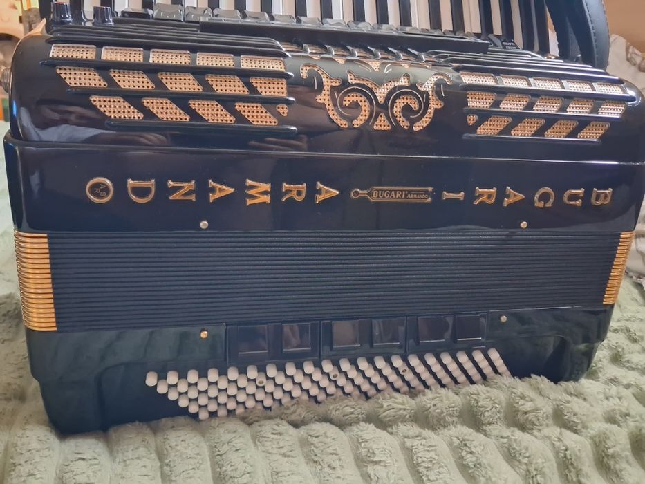 Acordeon Bugari Armando