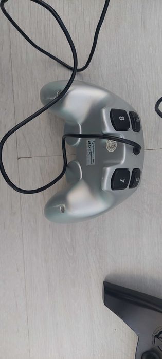 3 PC контролера (Logitech, Genius и Hama) – работещи