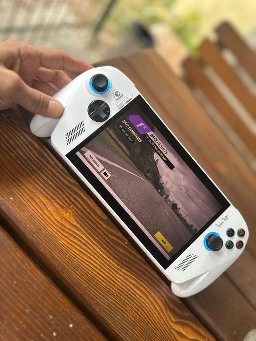 ASUS ROG Xbox 512 GB – Ca nou, în garanție
