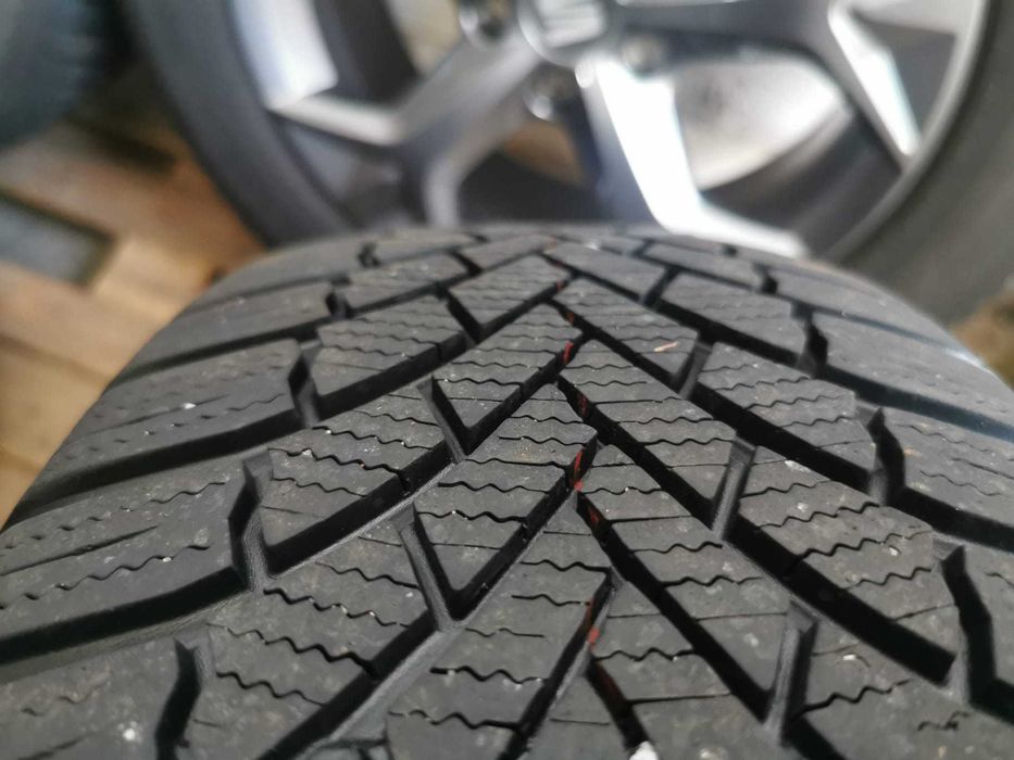 Jante Originale Seat Ateca / Terraco R 17 cu anvelope de iarna