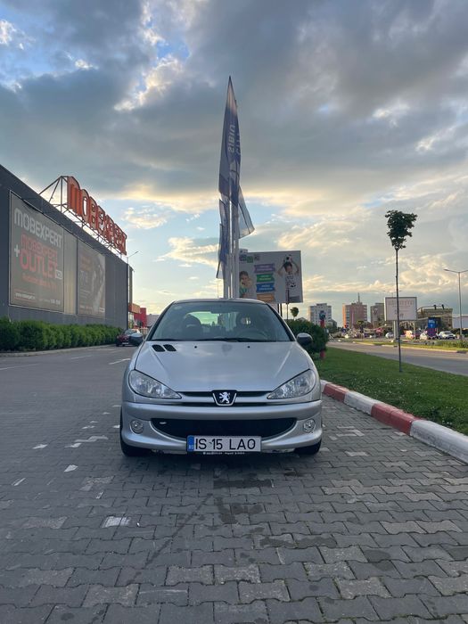 Peugeot 206 1,4 Benzină | An 2004