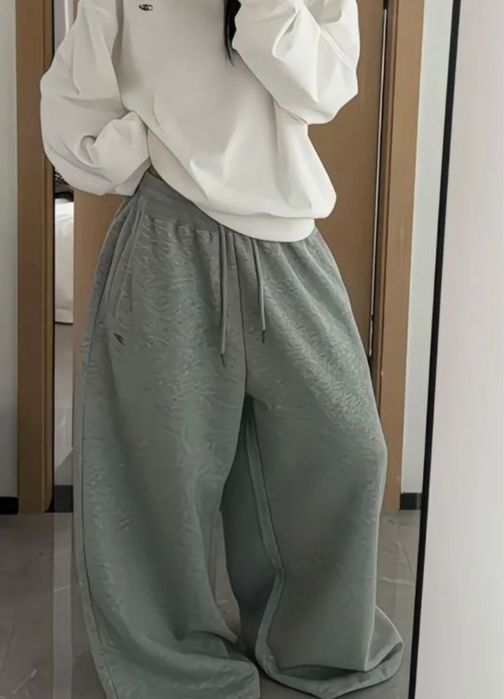 Спортивное трико серое, размер M, как новое.