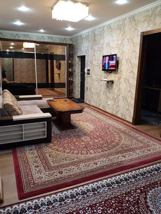 Сдаю свою квартиру центр Госпитальный метро Ойбек