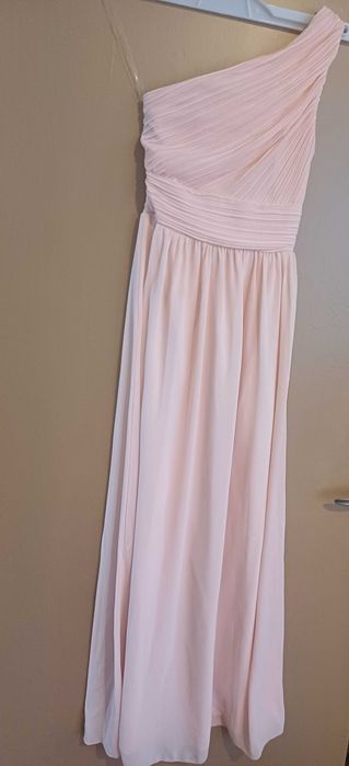 Официална рокля цвят пудра с едно рамо