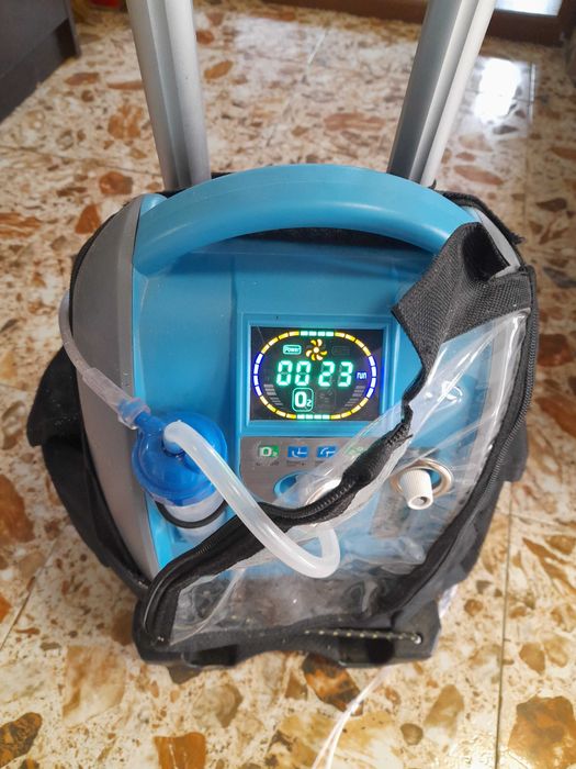 Aparat oxigen flux continuu portabil