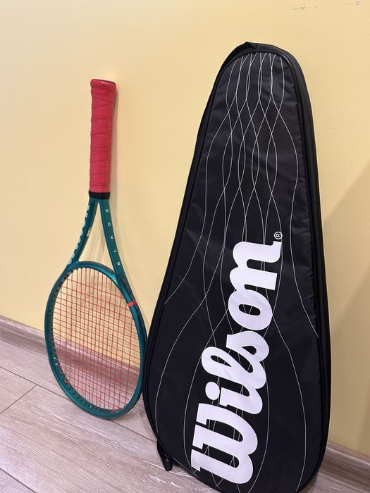 Wilson Blade v10 100L 16x19 (285 грама, грип 3)