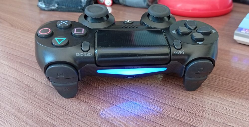 Продам джойстик от пс4