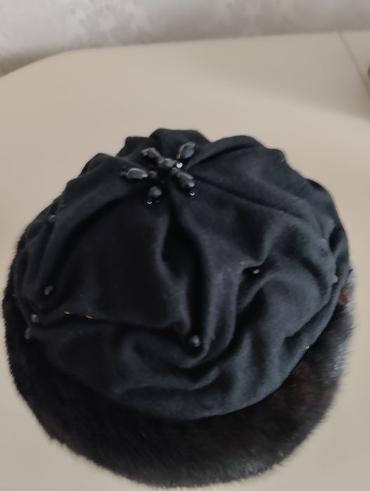 Продам норковые шапки