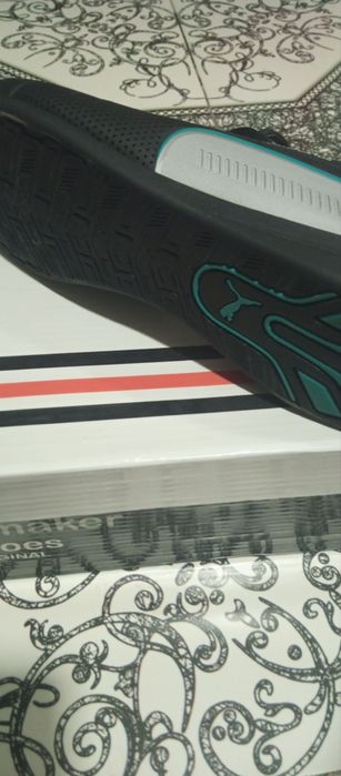 Мужские кроссовки