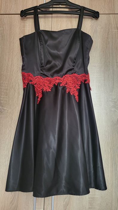 Дамска рокля официална