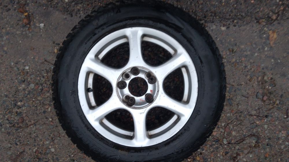 Продам диски с резиной R 15