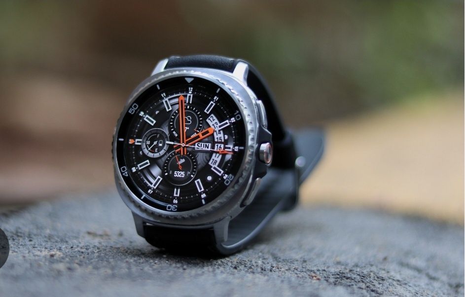 Продам Smart часы , galaxy watch 8 classic.
