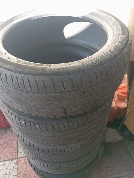 Продаю резину отличная дешево