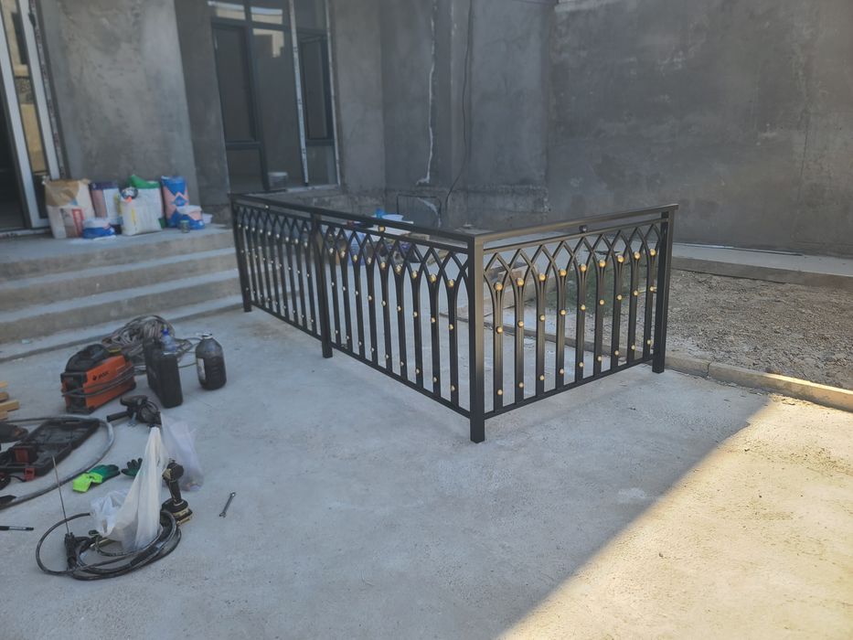Naves reshotka perilla qayta kraska qilish xizmati metal konstruksiya