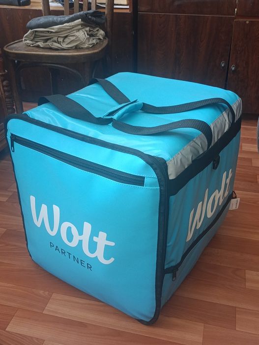 Курьерская суммка Wolt