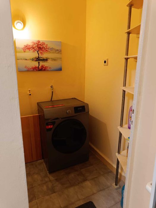 Дава се под наем Тристаен апартамент в Варна, Възраждане 1 - 90 кв.м за 612 € - Снимка #14