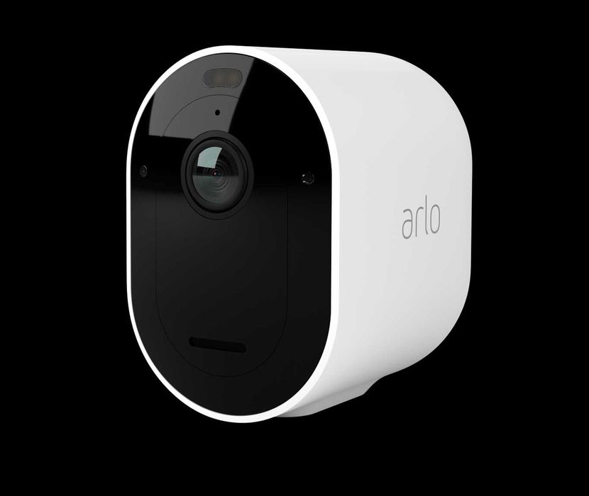 Arlo Pro 4 + BaseStation + Charger + extra batteries + magnetic mounts