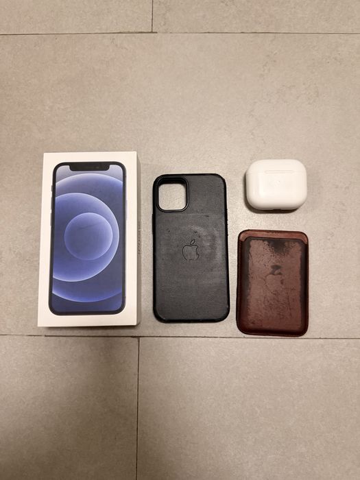 Apple iPhone 12 Mini 64GB + Apple Airpods 3