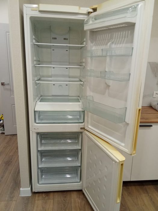 Холодильник Самсунг