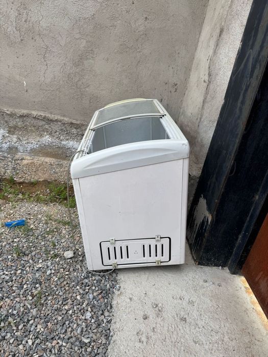 Продаю морозильник