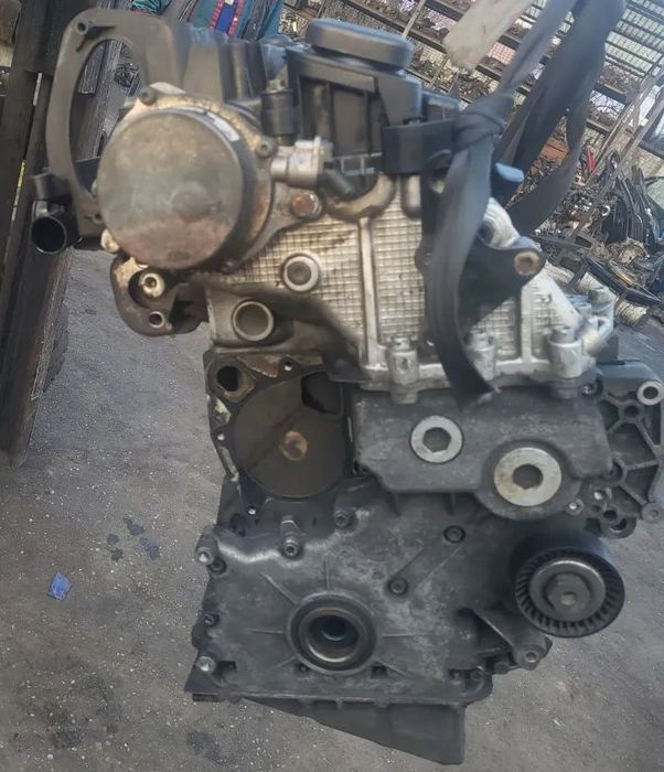 Vindem motor de BMW E 46 2,0 d 150 CP cu pompa si injectoare