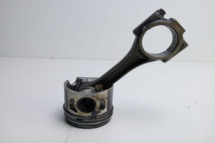 Piston cu biela   BXE 0386 DE Audi A3 8P