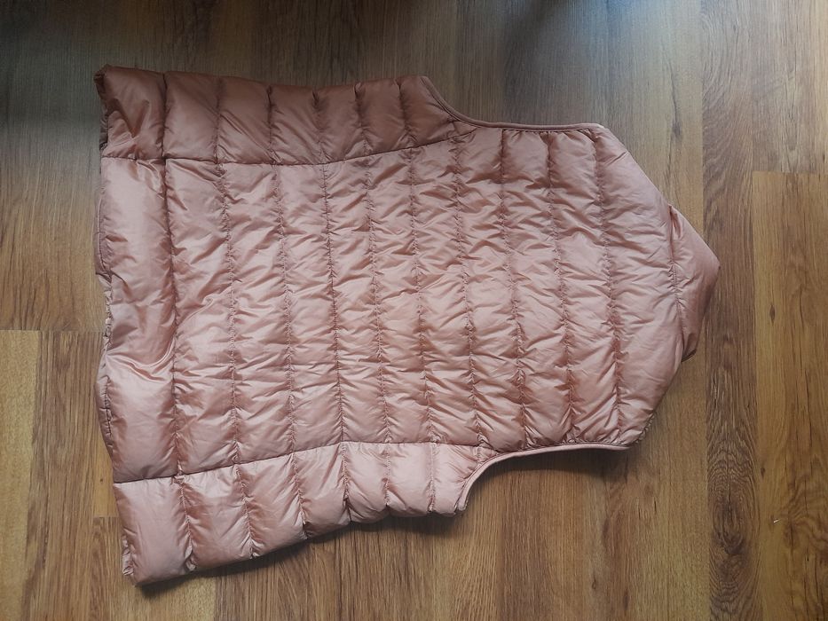 UNI QLO дамски елек XL размер.