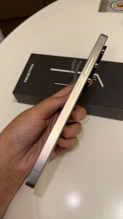 Продам Samsung s25 ultra 256 gb