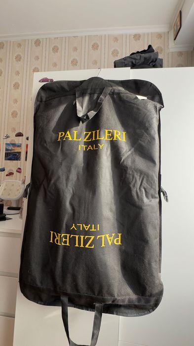 Costum Pal Zileri Nou nepurtat