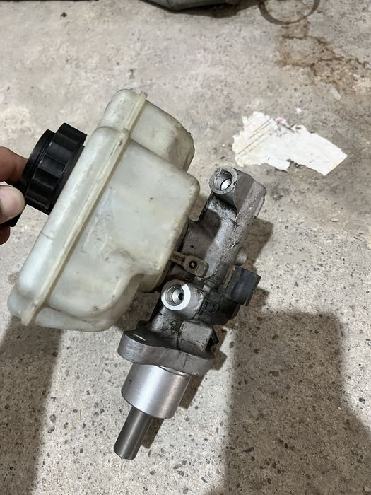Хидравлична помпа Шкода Октавия