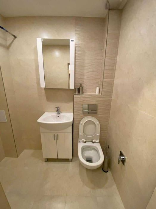 Дава се под наем Тристаен апартамент в София, Изток - 80 кв.м за 765 € - Снимка #7