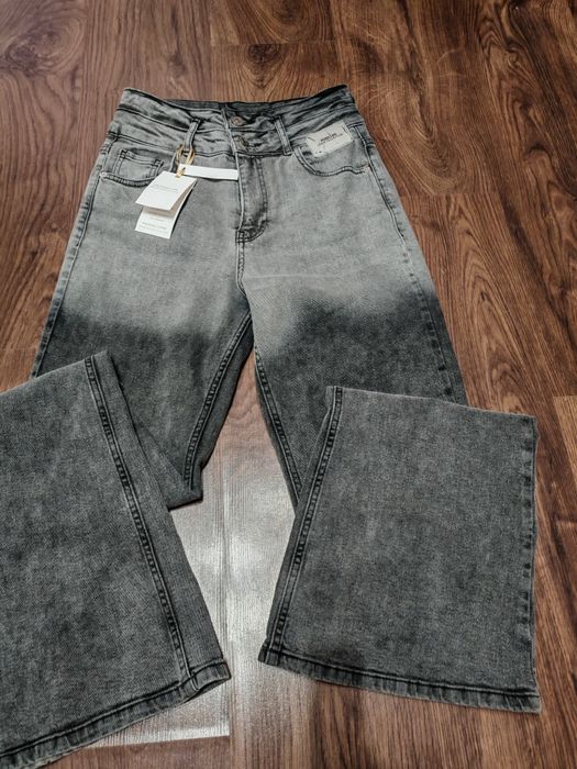 Дамски дънки с висока талия