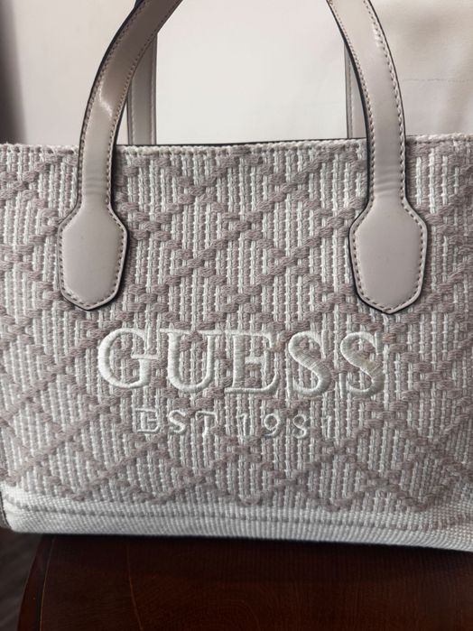 Guess Silvana canava  bag +  Guess travel bag