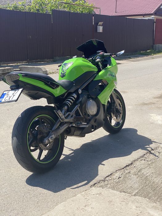 Kawasaki ER6F limitat a2
