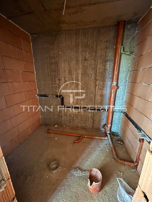Продава се Тристаен апартамент в Пловдив, Христо Смирненски - 131 кв.м за 1456 €/кв.м - Снимка #8