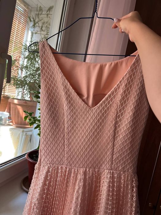 Вечернее платье (на выпускной, праздник)