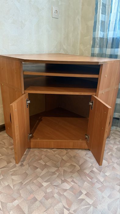 Тумба под телевизор