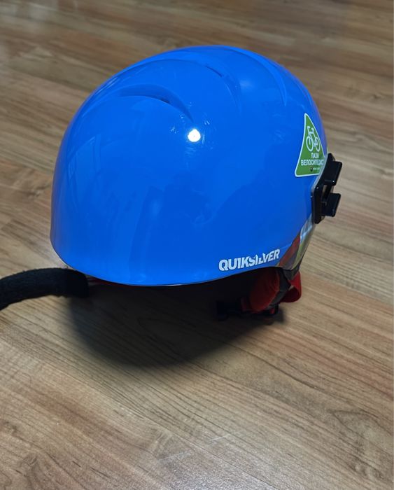Ски каска Quiksilver с очила