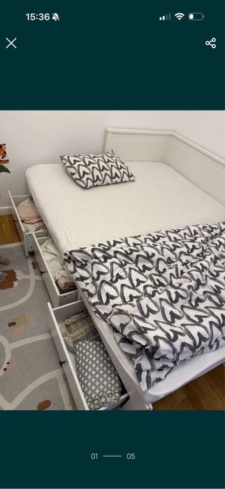 Pat Ikea Divan extensibil alb cu 2 saltele incluse