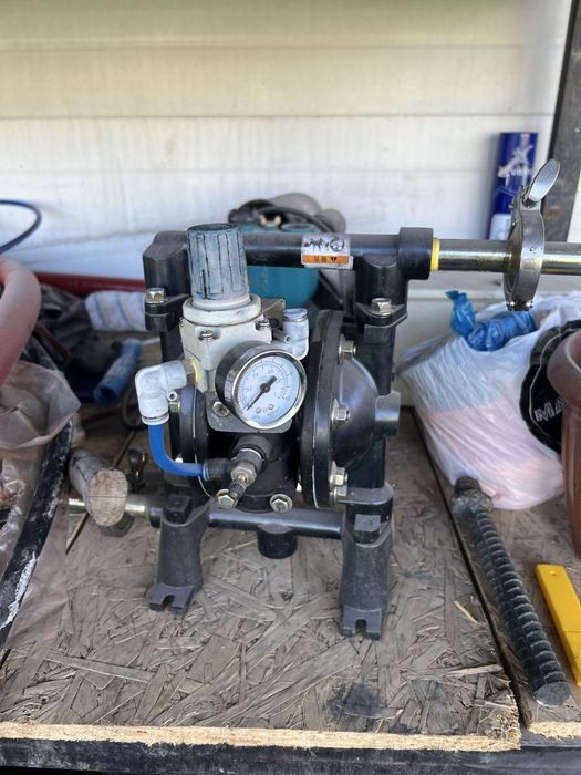 Пневматический насос для перекачки жидкости