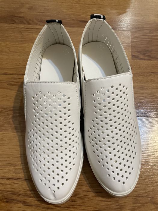 Женская обувь