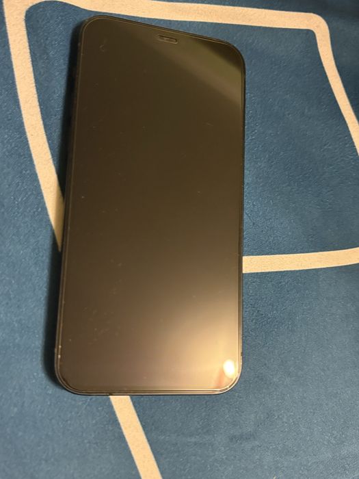 iPhone 12 Като нов черен цвят