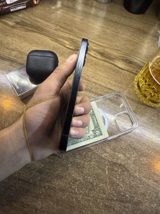 Продается iphone 13